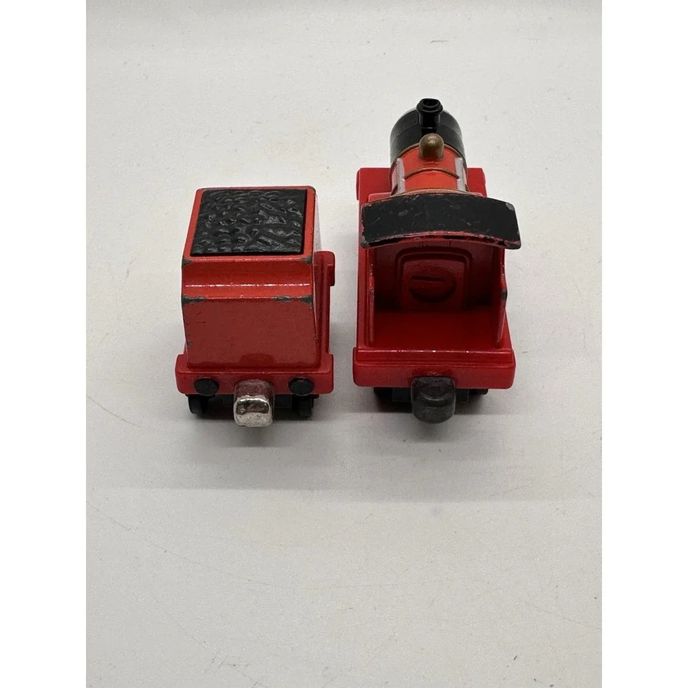 Thomas‎ & Friends James #5 w Tender Diecast Engine 2009 Mattel